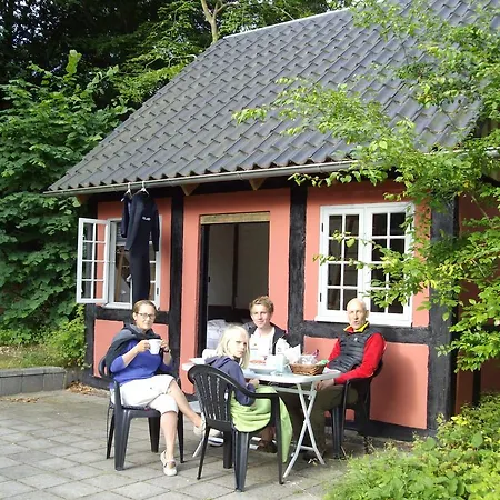 Skovvej Holiday House 2 *